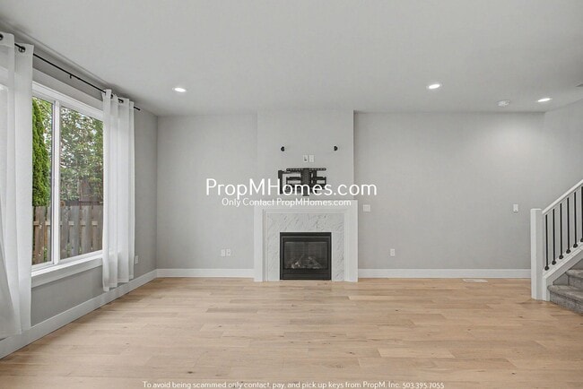 Building Photo - Modern Four Bedroom Home in SW Gresham!