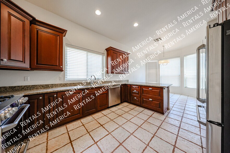 Building Photo - 2318 N Boulder Mountain