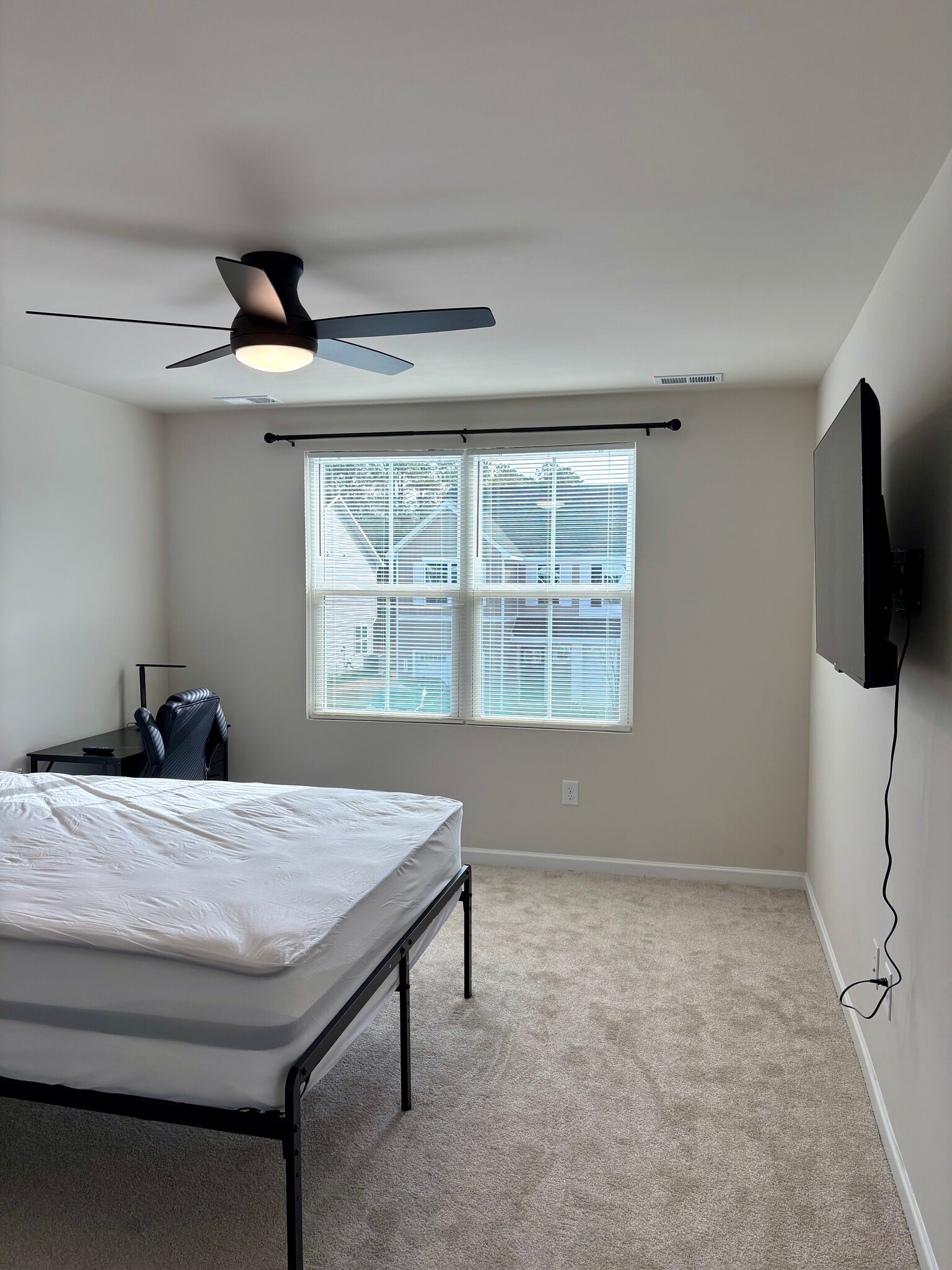 Building Photo - 338 Myrtle Meadows Dr