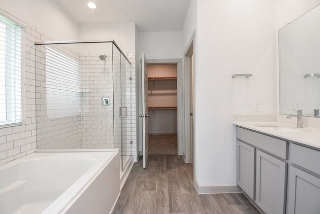 Building Photo - 8030 Milam Ln