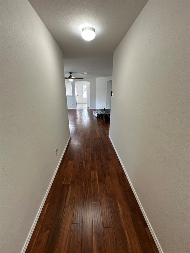Building Photo - 705 Morgan Dr