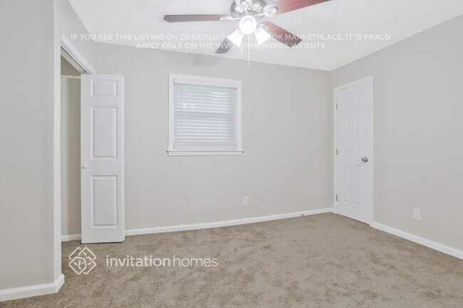 Building Photo - 944 Betty Dr