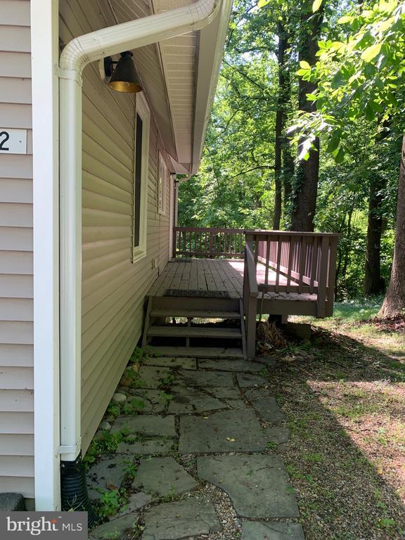 Building Photo - 132 Pinecrest Ln