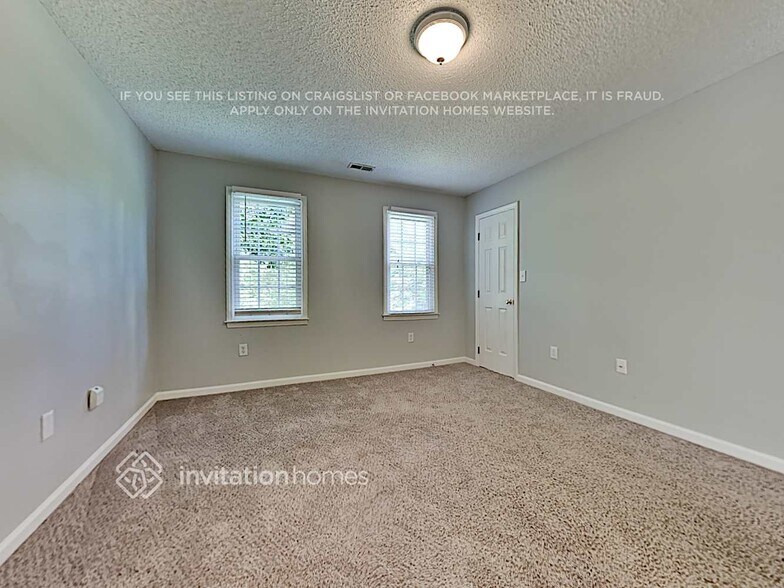 Building Photo - 121 Peach Orchard Dr