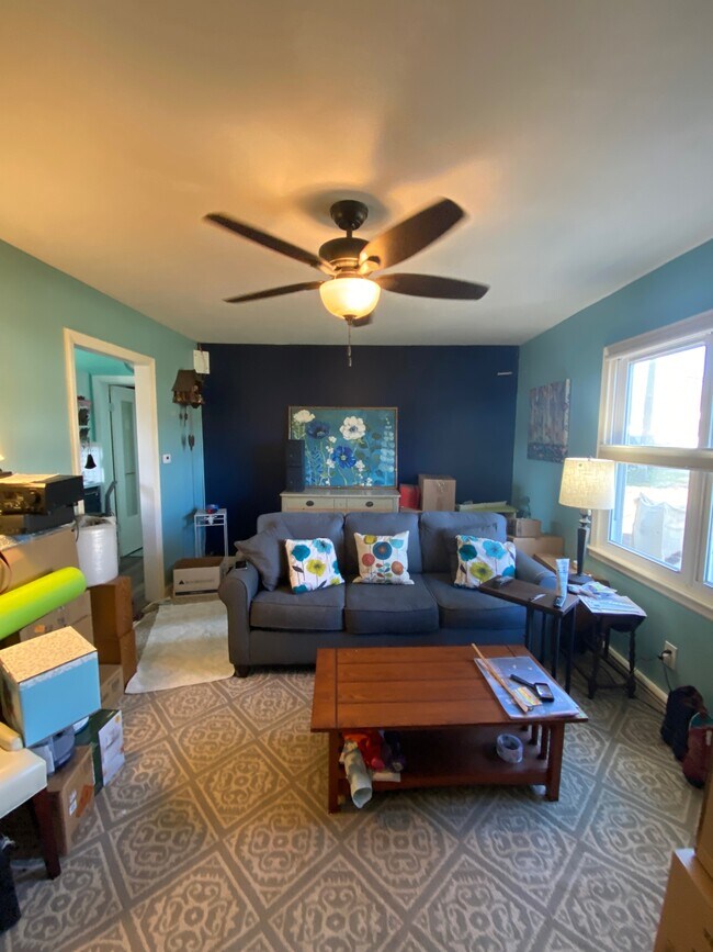 Building Photo - 167 Peacock Walk