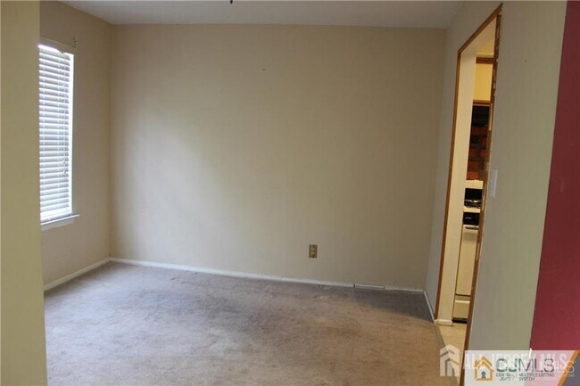 Building Photo - 82 Keystone Ct