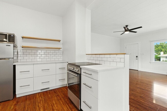 Building Photo - Charming Updated Home with Loft & Secure A...