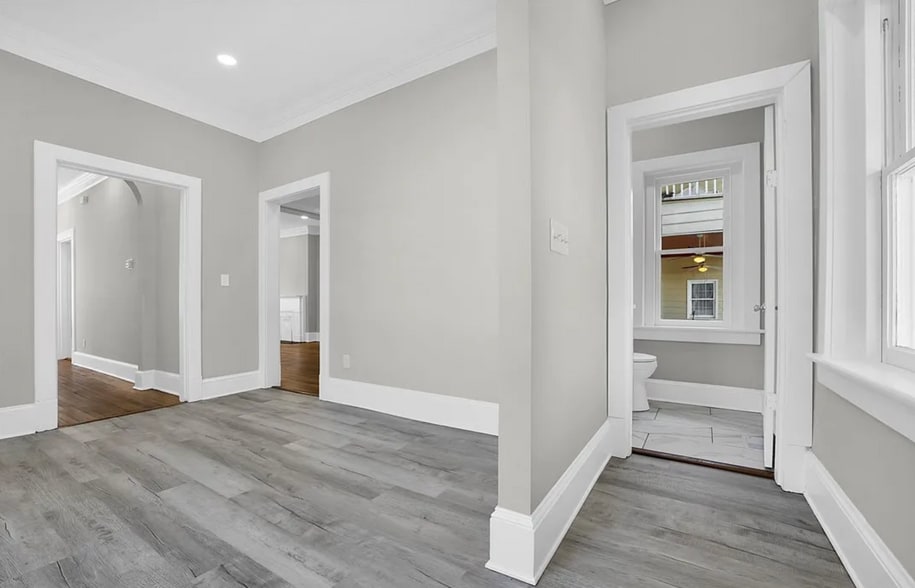 Building Photo - 507 W Washington St