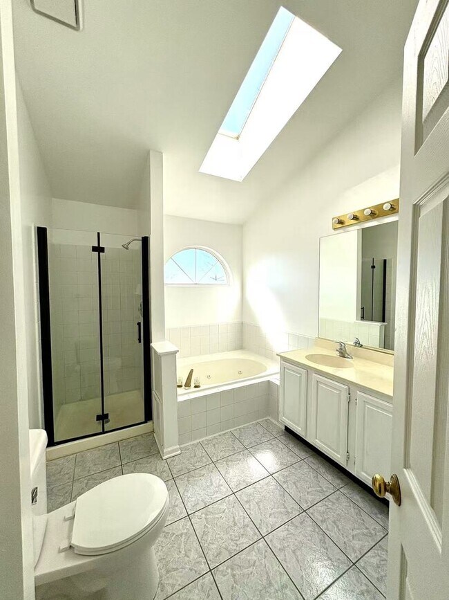 Building Photo - 4591 Hatch Ln