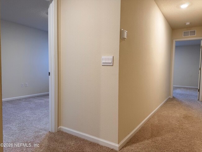 Building Photo - 246 Aralia Ln