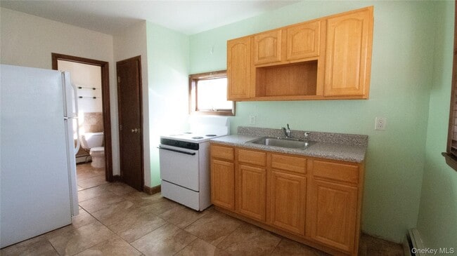 Building Photo - 2799 Grand Ave