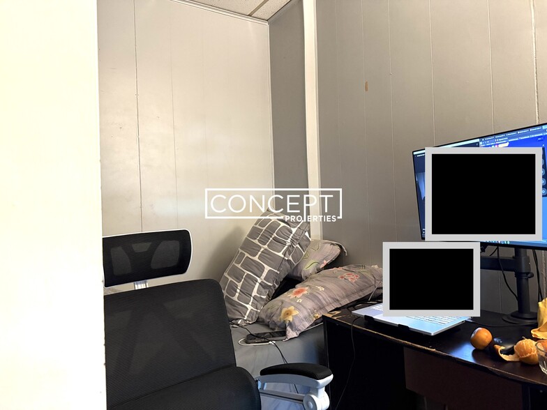 Building Photo - 846 Huntington Ave