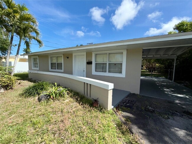 Building Photo - 9810 SW 165th Terrace