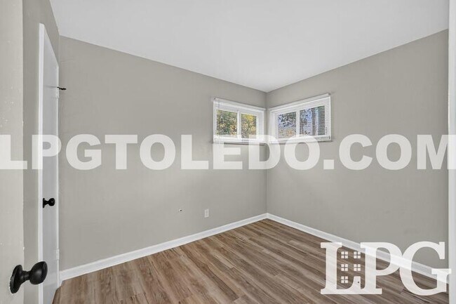 Building Photo - 5129 Wissman Rd