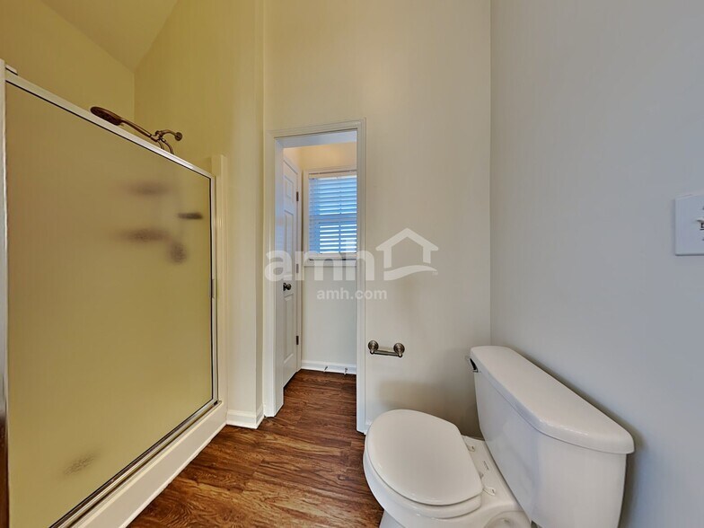 Building Photo - 750 Brooks Rd