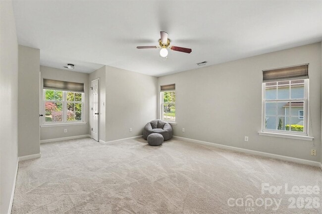 Building Photo - 11526 Sir Francis Drake Dr