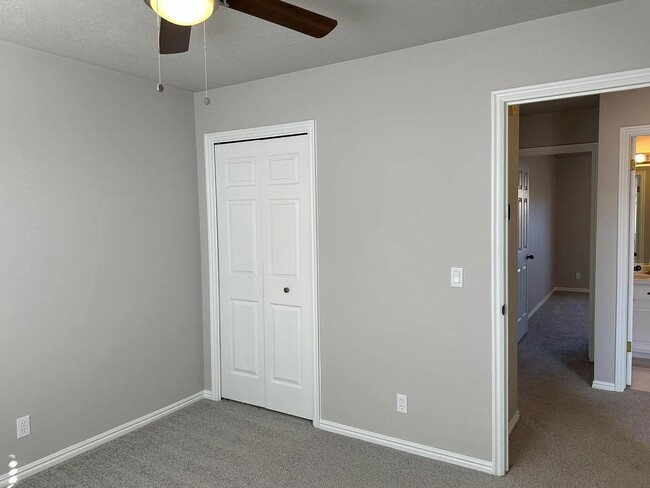 Building Photo - Single-Level 3 Bedroom Townhome in St. George