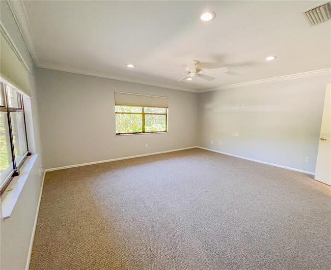 Building Photo - 3502 Sunbeam Dr