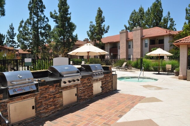 Building Photo - 2 Bedroom Condo in the Il Palio Community of Rancho Bernardo