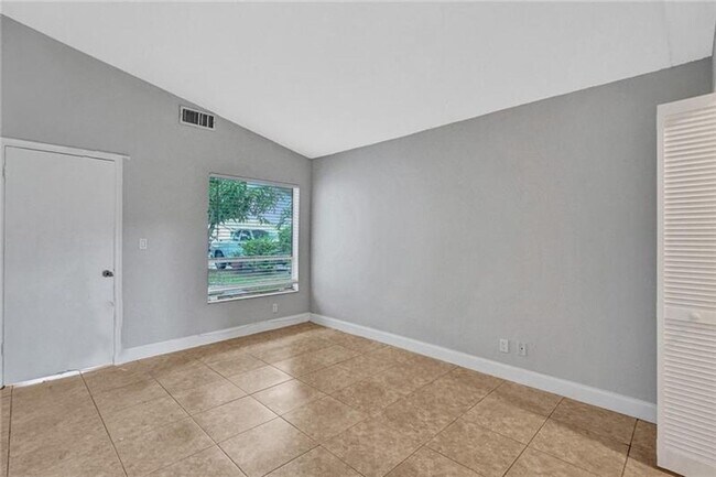 Building Photo - 20861 NW 9th Path