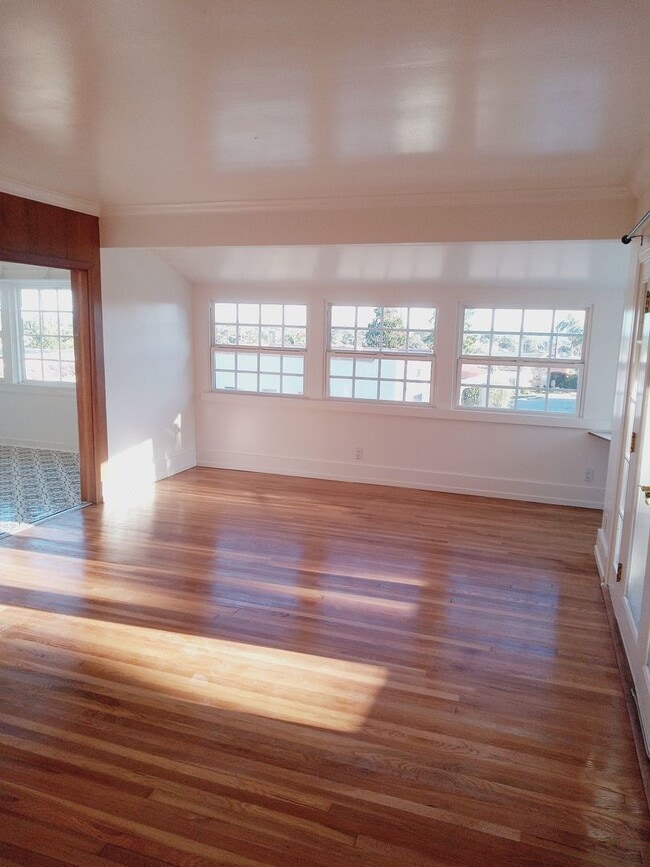 Building Photo - Beautiful Spanish Style Midtown Home with ...