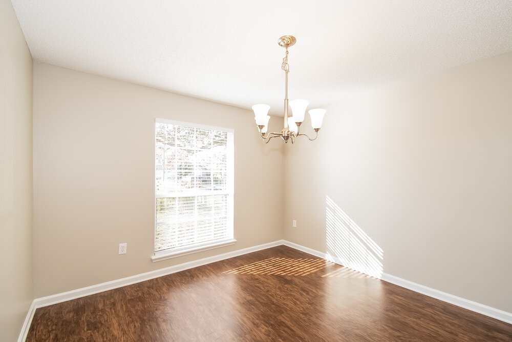 Building Photo - 1748 Northglen Cir