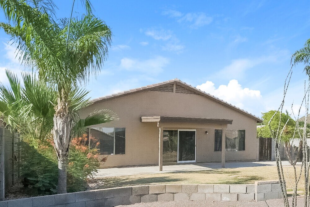 Building Photo - 6605 W Range Mule Dr