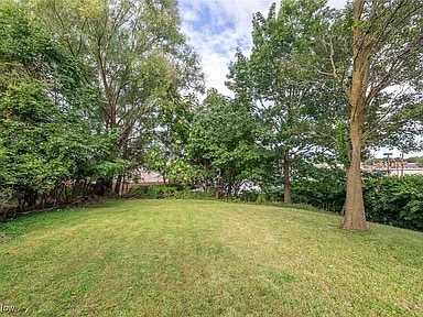 Building Photo - 5222 W 83rd St