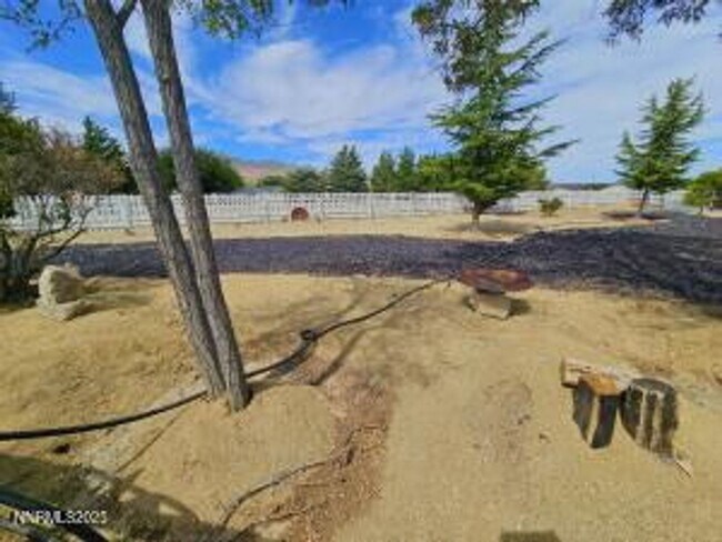 Building Photo - Dual Family Living - Horse Property - In Law Quarters