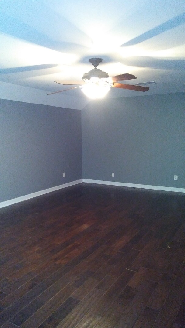 Building Photo - Large Gorgeous Home in Arrowhead