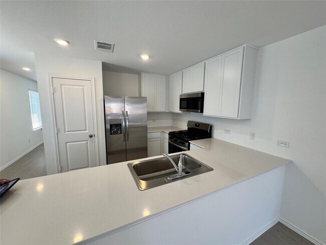Building Photo - 2322 Dust Devil Dr