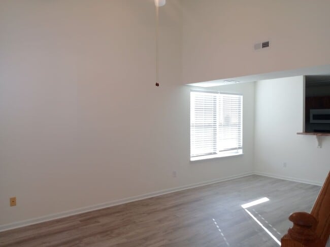 Building Photo - 5013-5015 Carrie Ridge Dr.