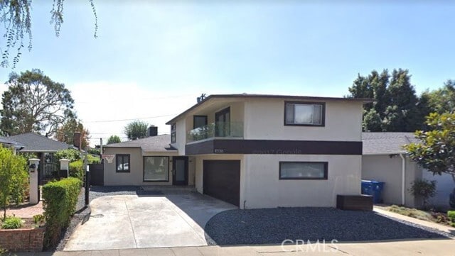 Building Photo - 11336 Montana Ave