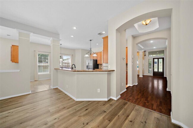 Building Photo - 3106 Rainbow Ct