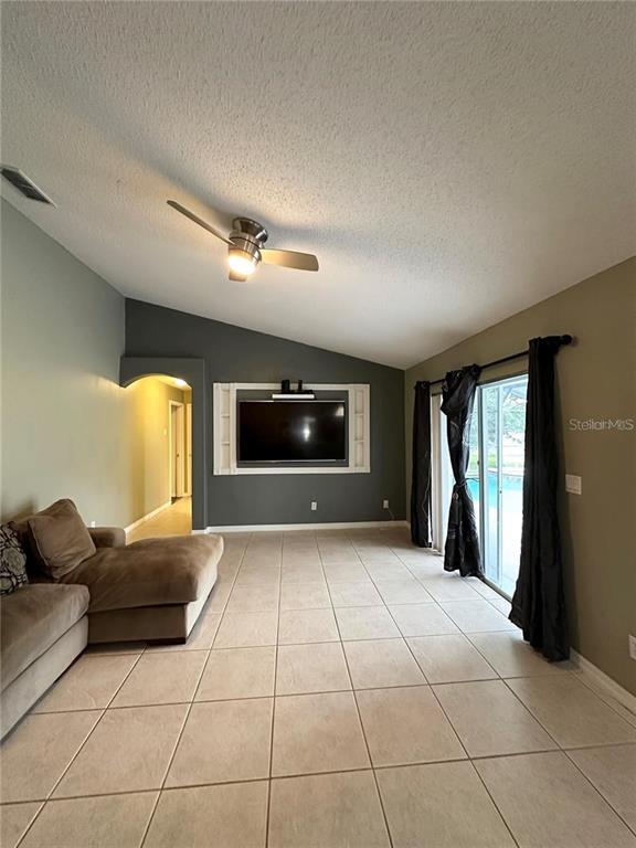 Building Photo - 16016 Blossom Hill Loop