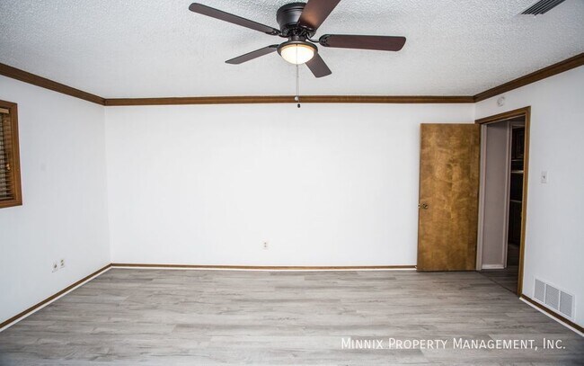 Building Photo - 5504 73rd St