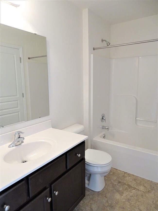 Building Photo - 69 Erin Court