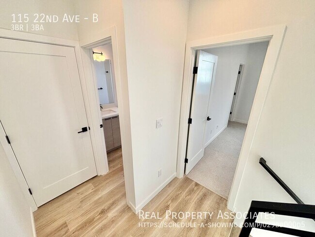 Building Photo - 115 22nd Ave