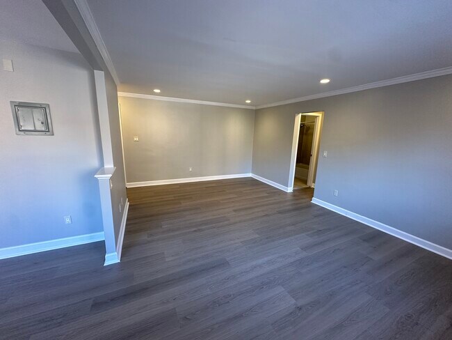 Building Photo - 2725 39th St NW