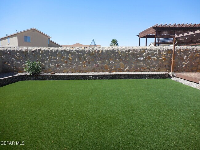 Building Photo - 7045 Eagle Nest Ct