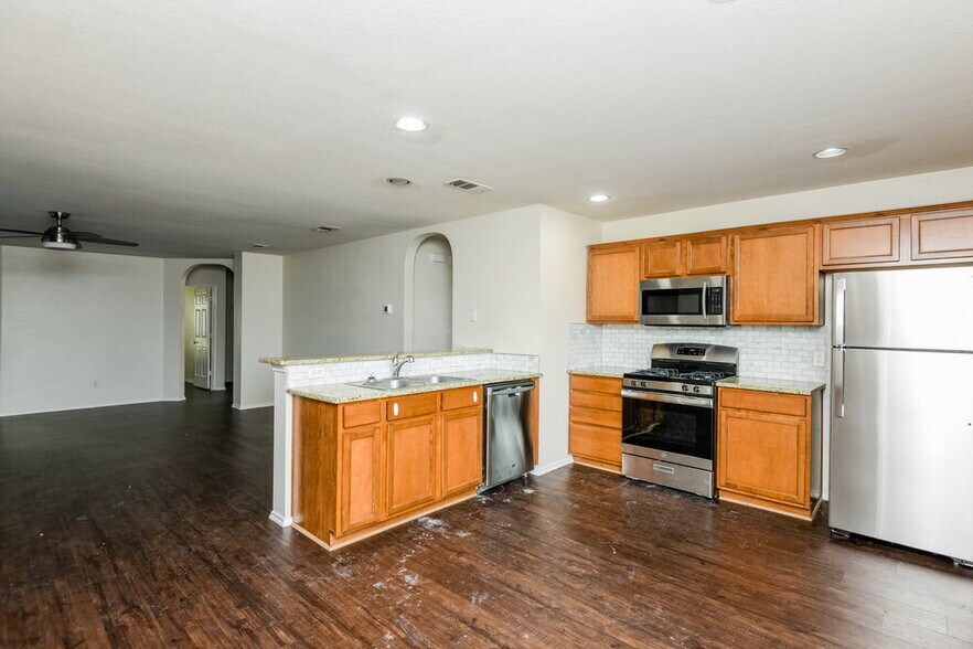 Building Photo - 6708 Friendsway Dr