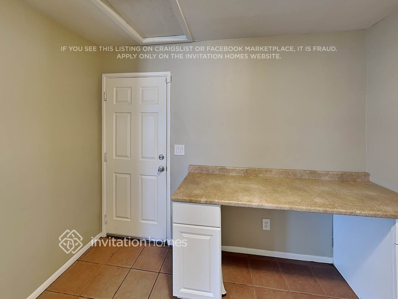 Building Photo - 10902 W Montecito Ave