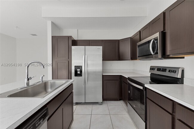 Building Photo - 20817 NW 9th Path