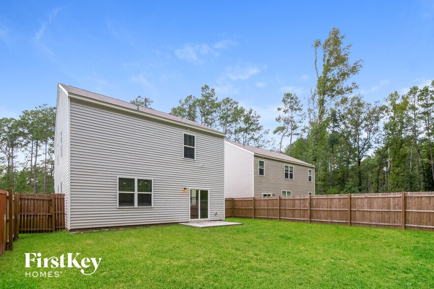 Building Photo - 132 Whispering Wood Dr