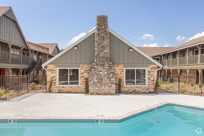 Building Photo - Celeste