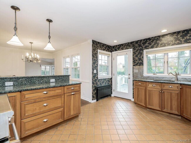 Building Photo - 41 S 4th St