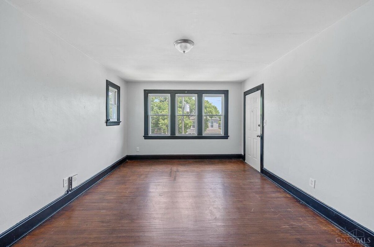 Building Photo - 1535 Blair Ave