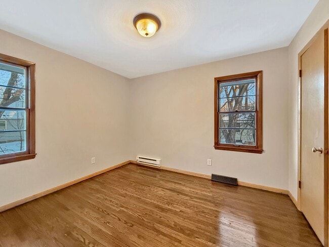 Building Photo - 1618 Natchez Ave S