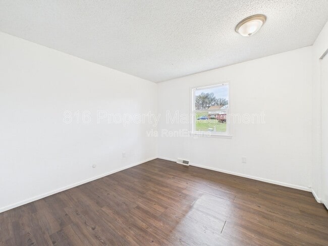 Building Photo - 10514 E 41st Terrace
