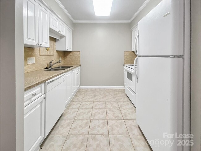 Building Photo - 3217 Heathstead Place